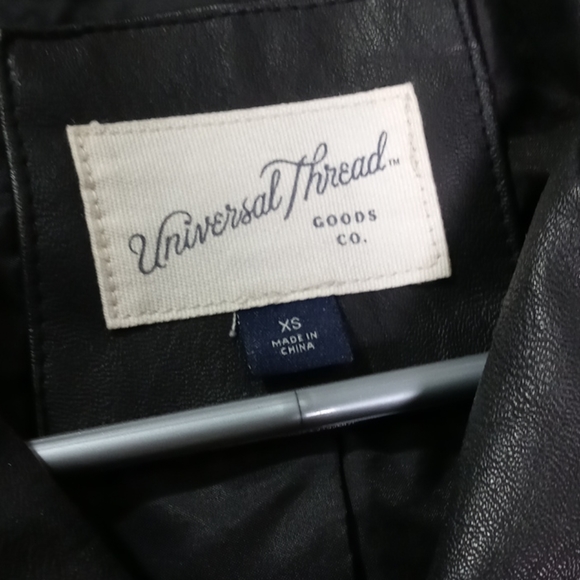 Universal Thread Faux Leather Jacket Size XS - Picture 2 of 5